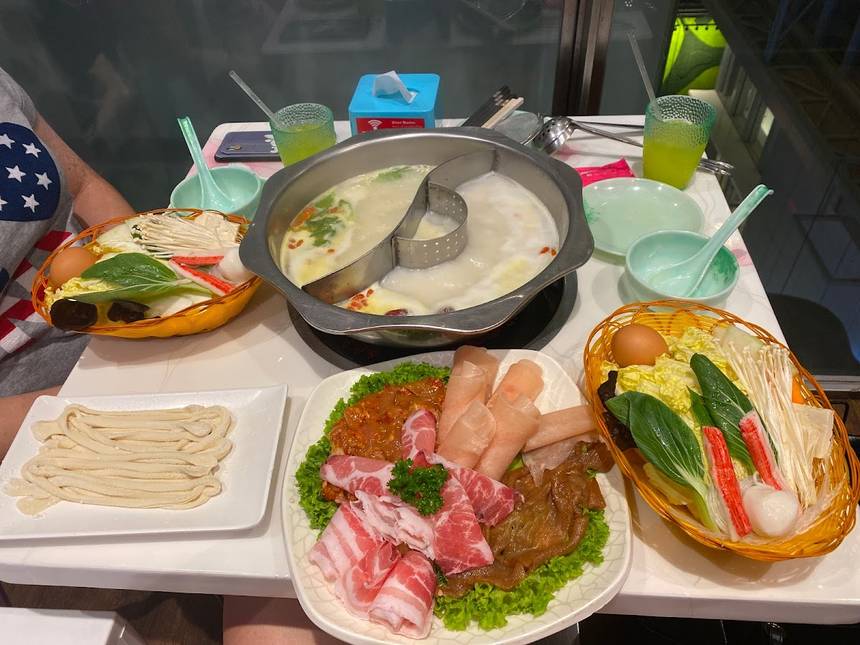 Shi Li Fang at Orchard Central