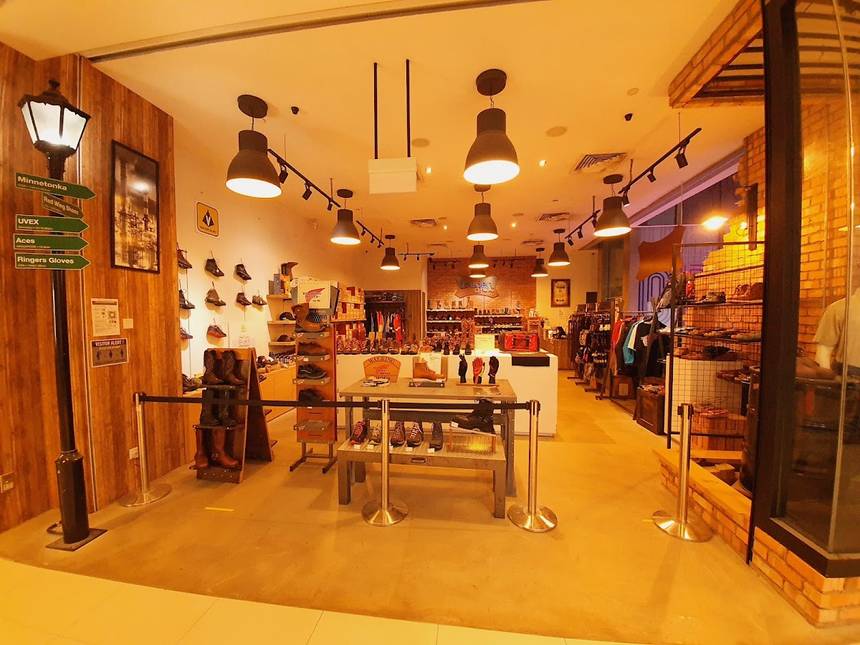 Red Wing Heritage Flagship Store at Orchard Gateway