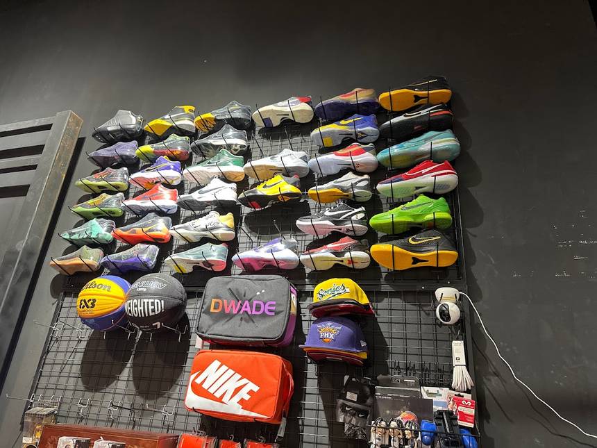 Sneakers Club at Orchard Gateway