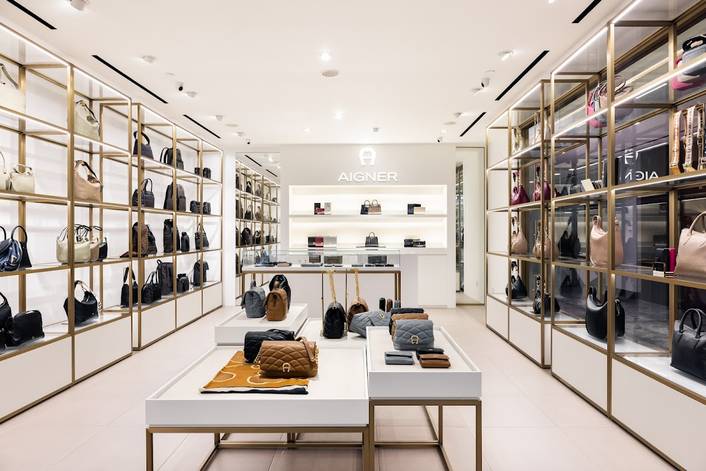 Aigner at Paragon