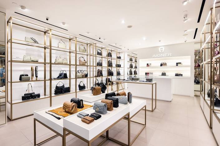 Aigner at Paragon