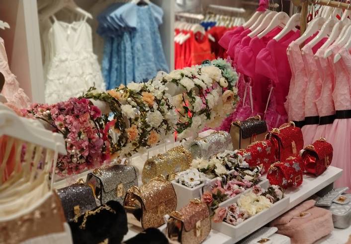 bloomB at Paragon