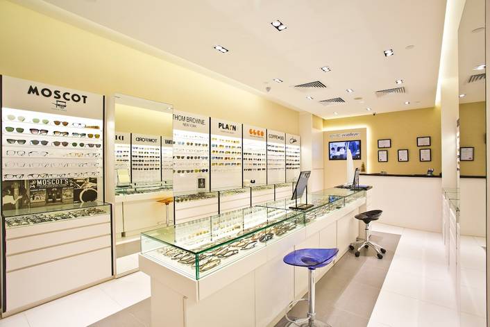 Eye Couture by Philip D Izaac at Paragon