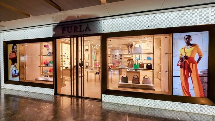 Furla at Paragon