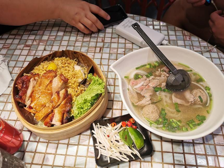 So Pho at Paragon