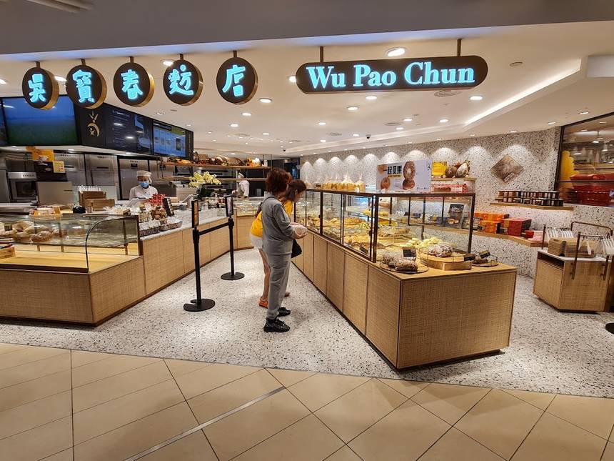 Wu Pao Chun at Paragon