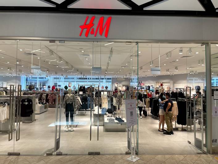 H&M at Paya Lebar Quarter