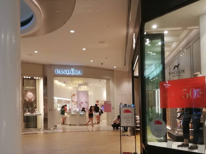 Raffles city pandora discount