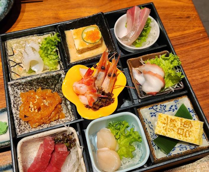 Sushi Raku 鮨樂 at Raffles City