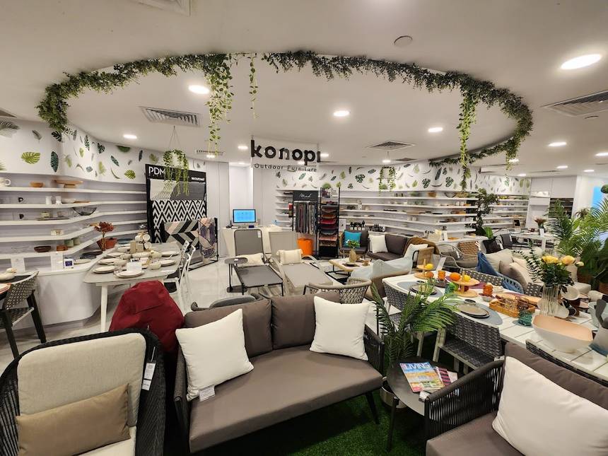 Konopi at Shaw Centre