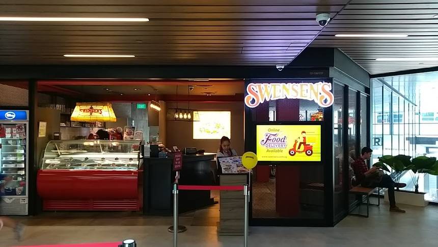 Swensen's at Singpost Centre