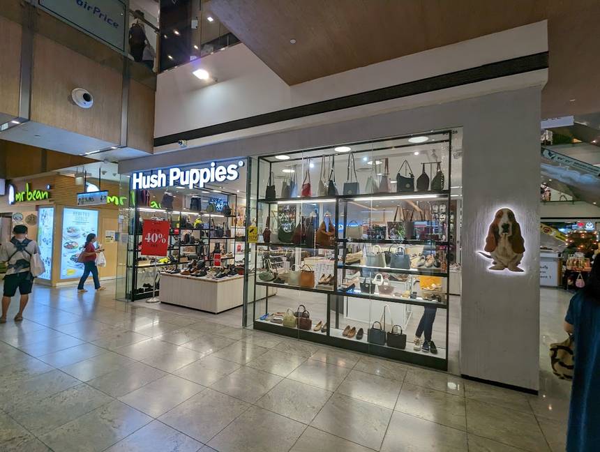 Hush Puppies at Square 2