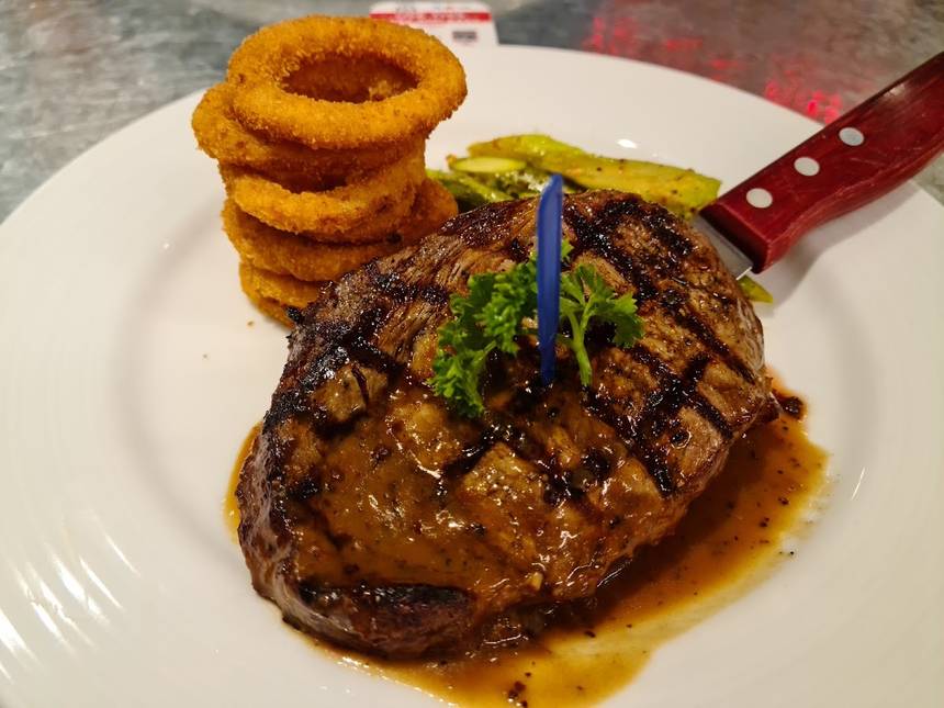 iSTEAKS at Suntec City
