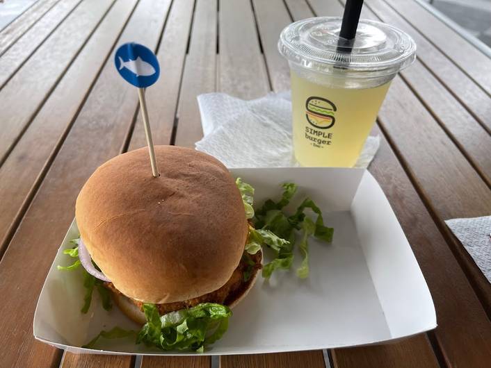 SIMPLEburger Inc at Suntec City