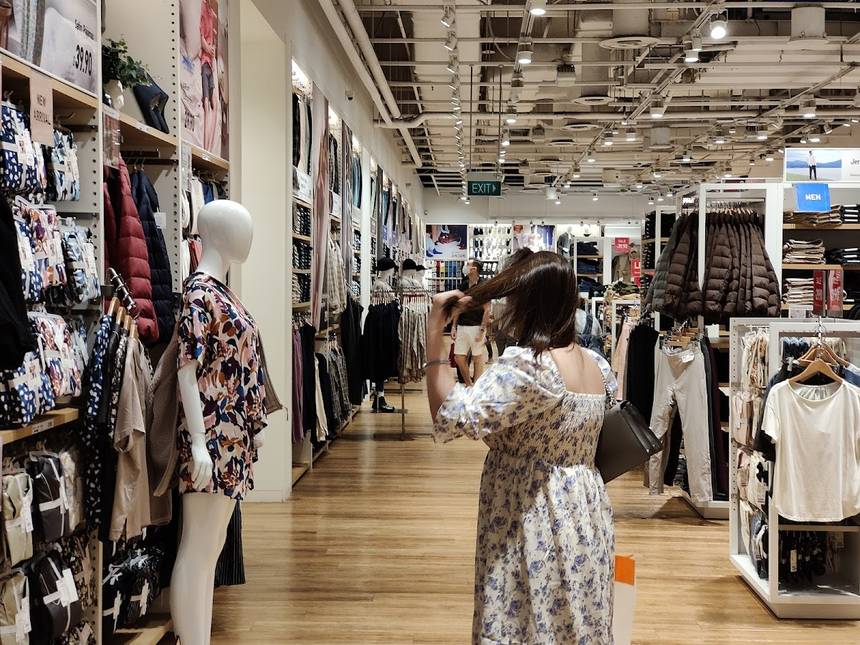 Uniqlo at Suntec City