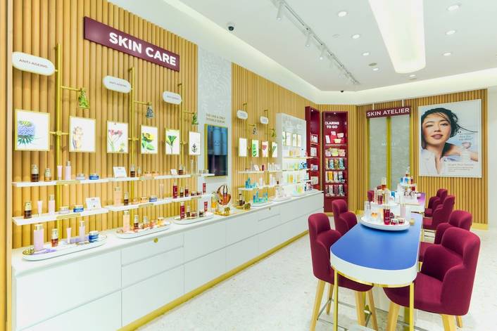 Clarins at Waterway Point