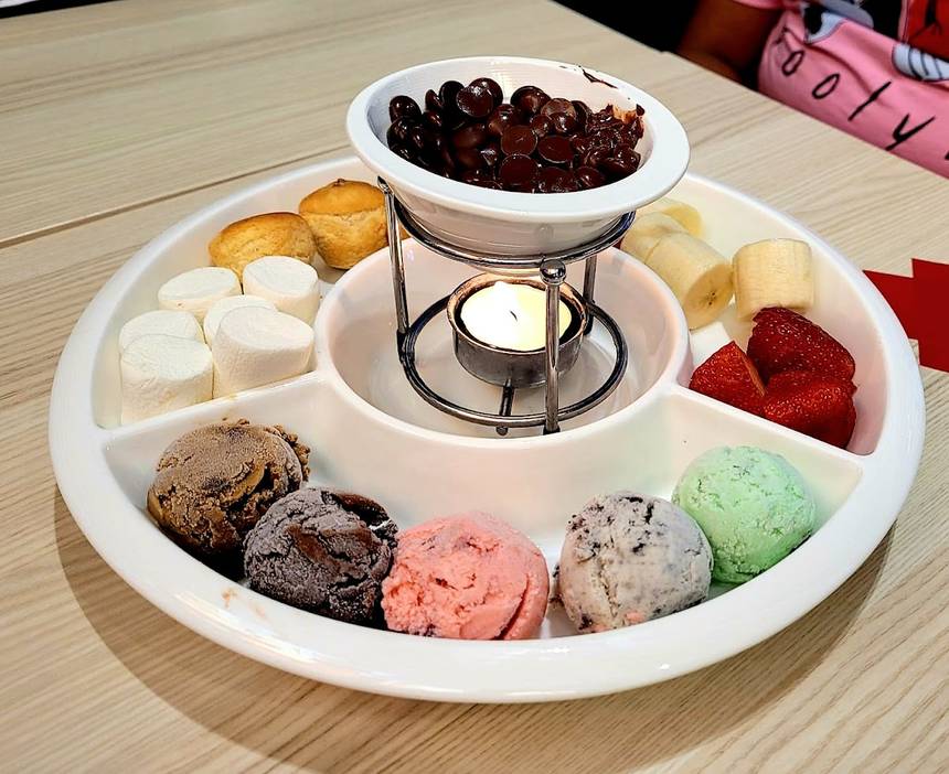 Swensen's at Waterway Point