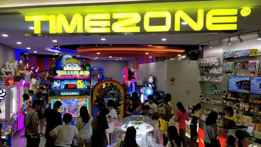 Timezone at Waterway Point