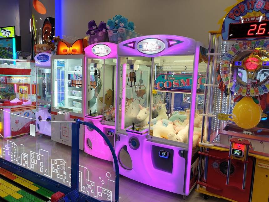 Timezone at Waterway Point