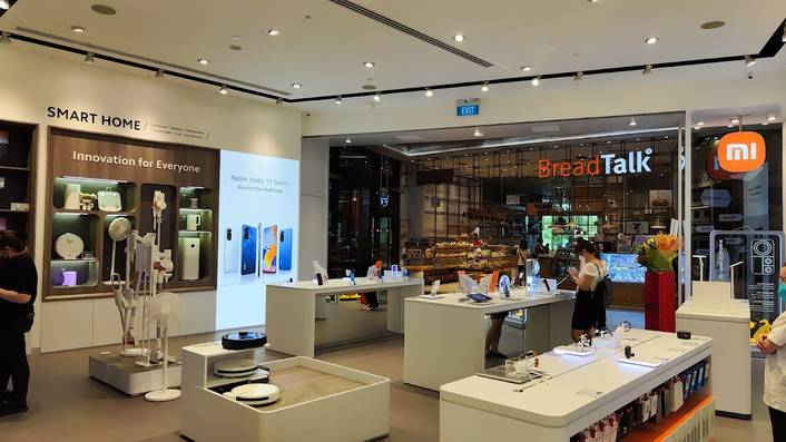 XiaoMi at Waterway Point