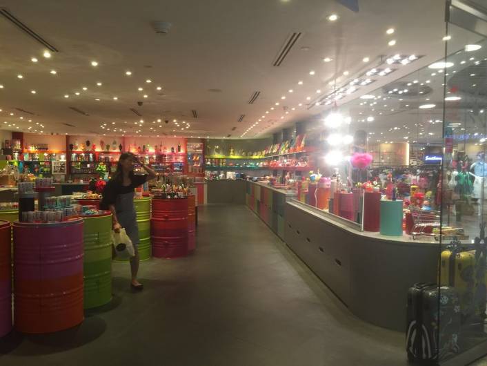 Pylones at Wheelock Place