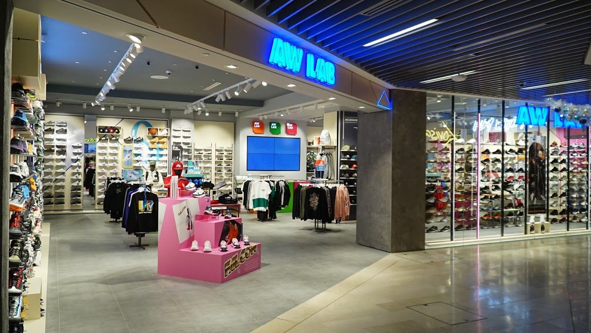 wisma atria adidas