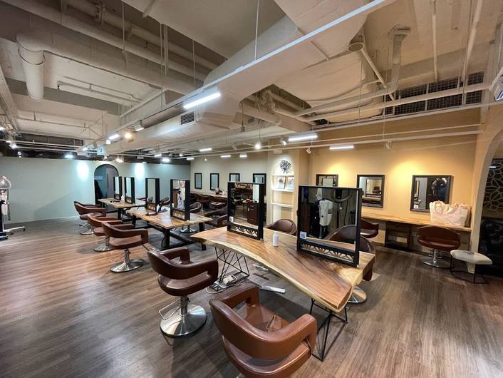 mǐ the salon at Wisma Atria