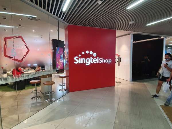 Singtel Shop - Causeway Point - SingMalls