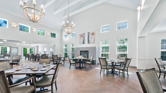 Holiday Lodge at Cold Spring dining room