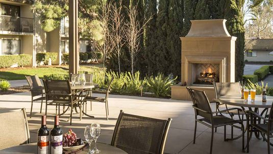 Atria El Camino Gardens: Discover Premier Senior Living
