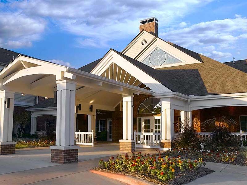 Atria Grapevine exterior entrance