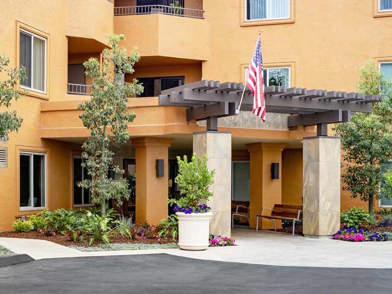 Atria La Jolla exterior entrance