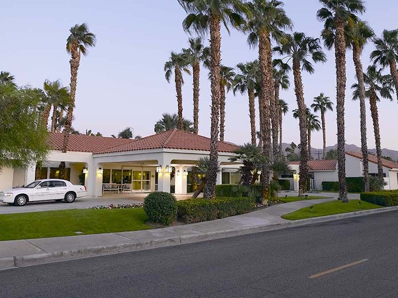 Atria Palm Desert exterior entrance