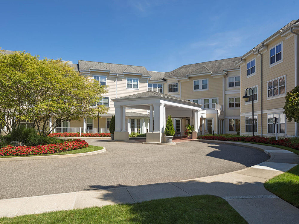 Exterior entrance at Atria Plainview Senior Living in Plainview, NY