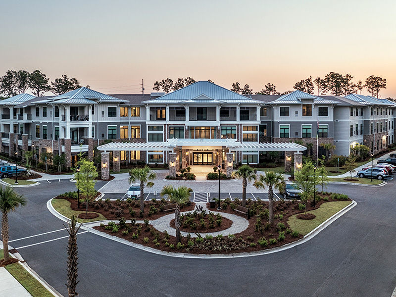 Exterior of Atria Mount Pleasant Senior Living in Mount Pleasant, SC