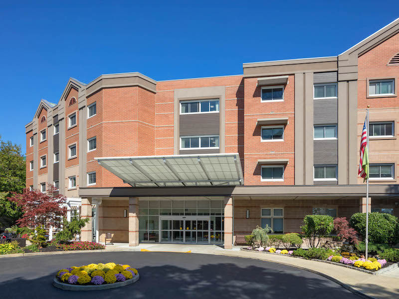 Atria Park of Lynbrook exterior entrance