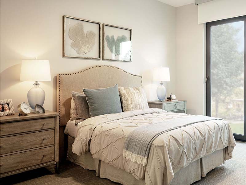 Atria Newport Beach bedroom