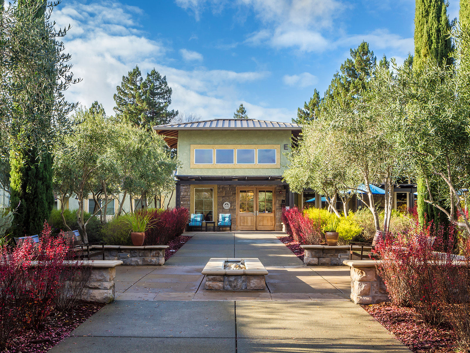 Atria Tamalpais Creek front entrance