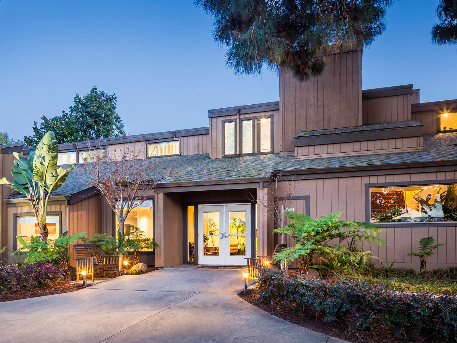 Atria Willow Glen building entrance