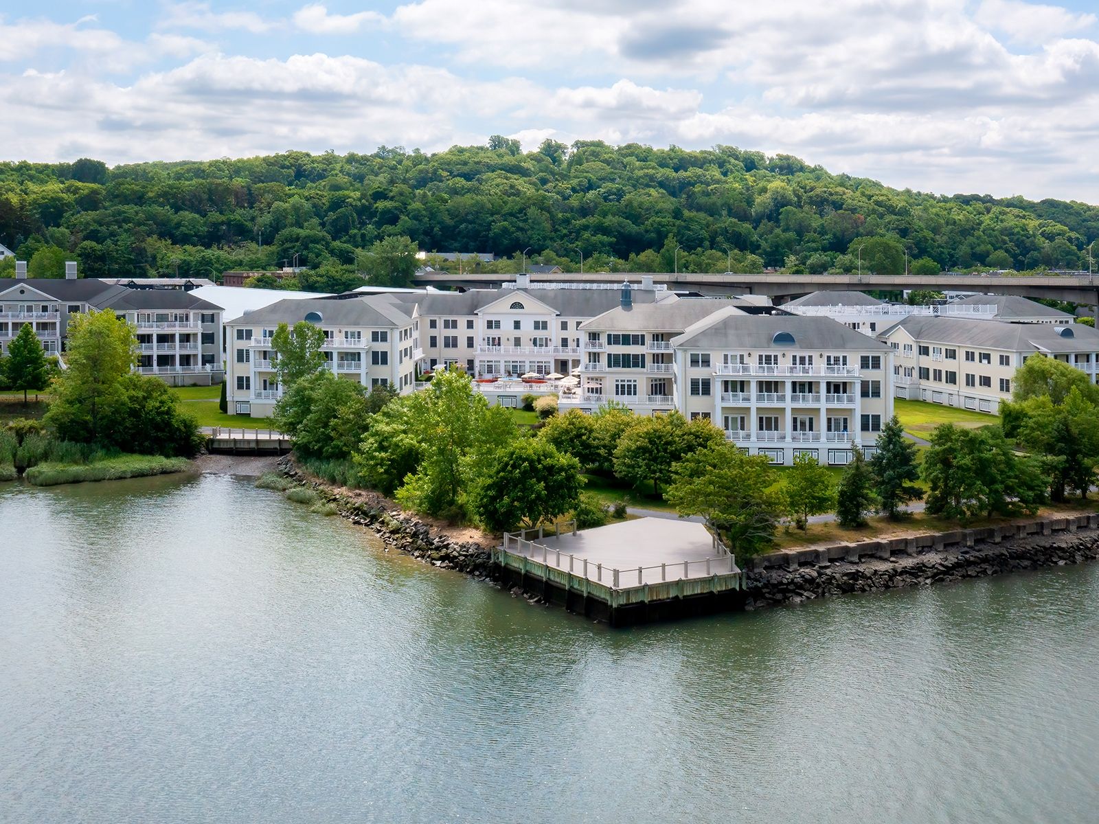 Aerial view of the senior living community Atria on Roslyn Harbor