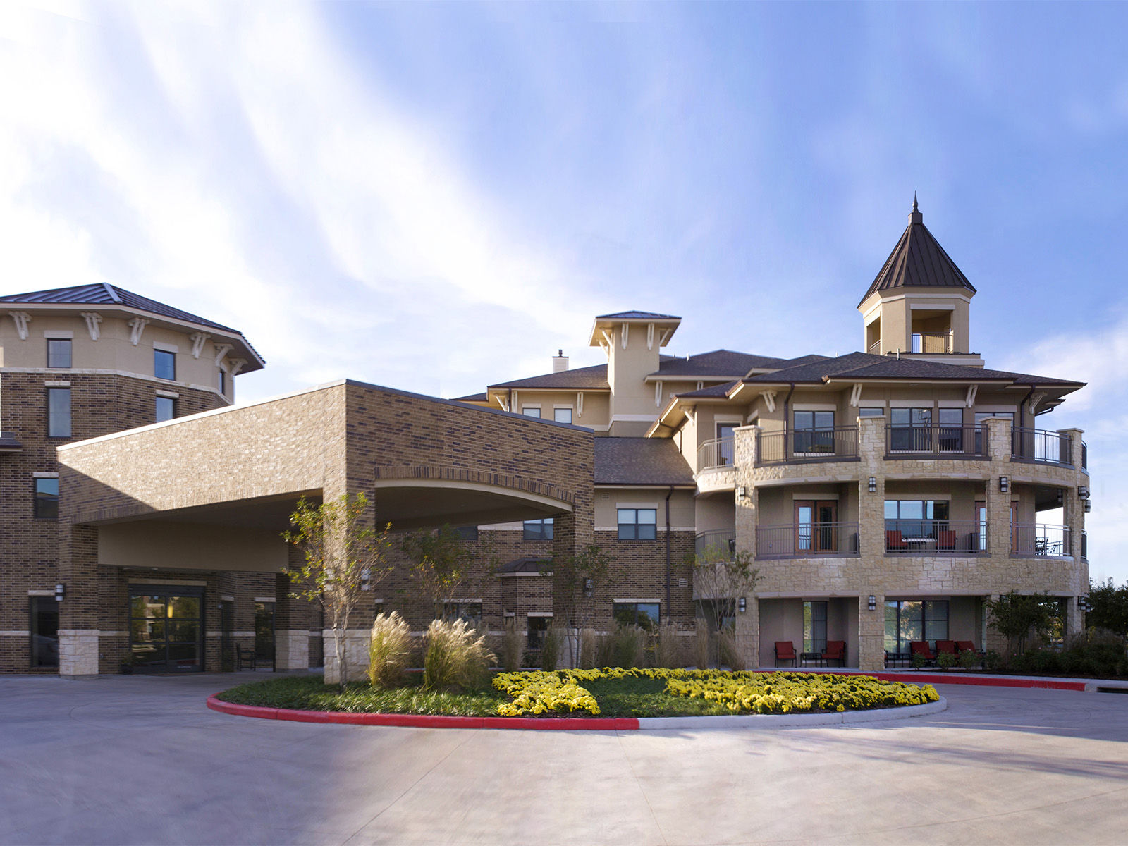 Atria Cinco Ranch exterior curb view