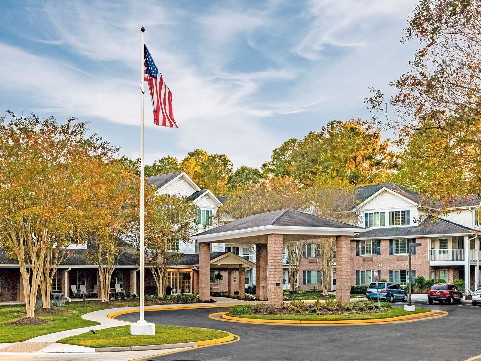 Exterior of the Holiday Lighthouse Pointe retirement community