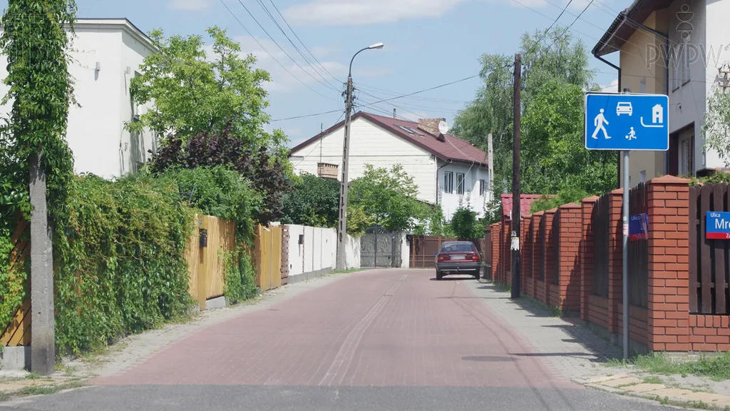 Czy na drodze za tym znakiem zawsze masz obowiązek ustąpić pierwszeństwa pieszym?