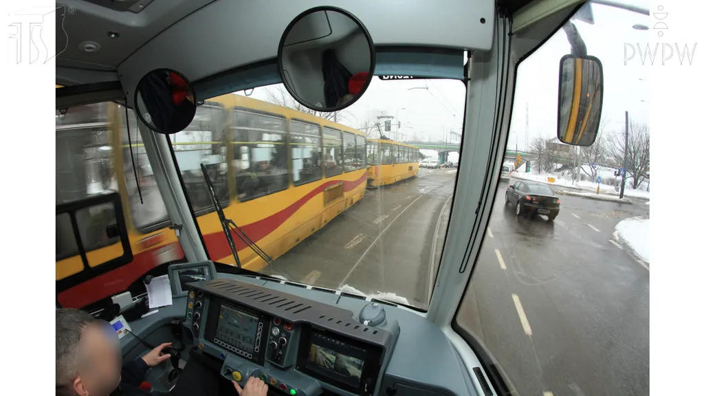 Czy wzrost prędkości może mieć wpływ na sposób postrzegania przez motorniczego?