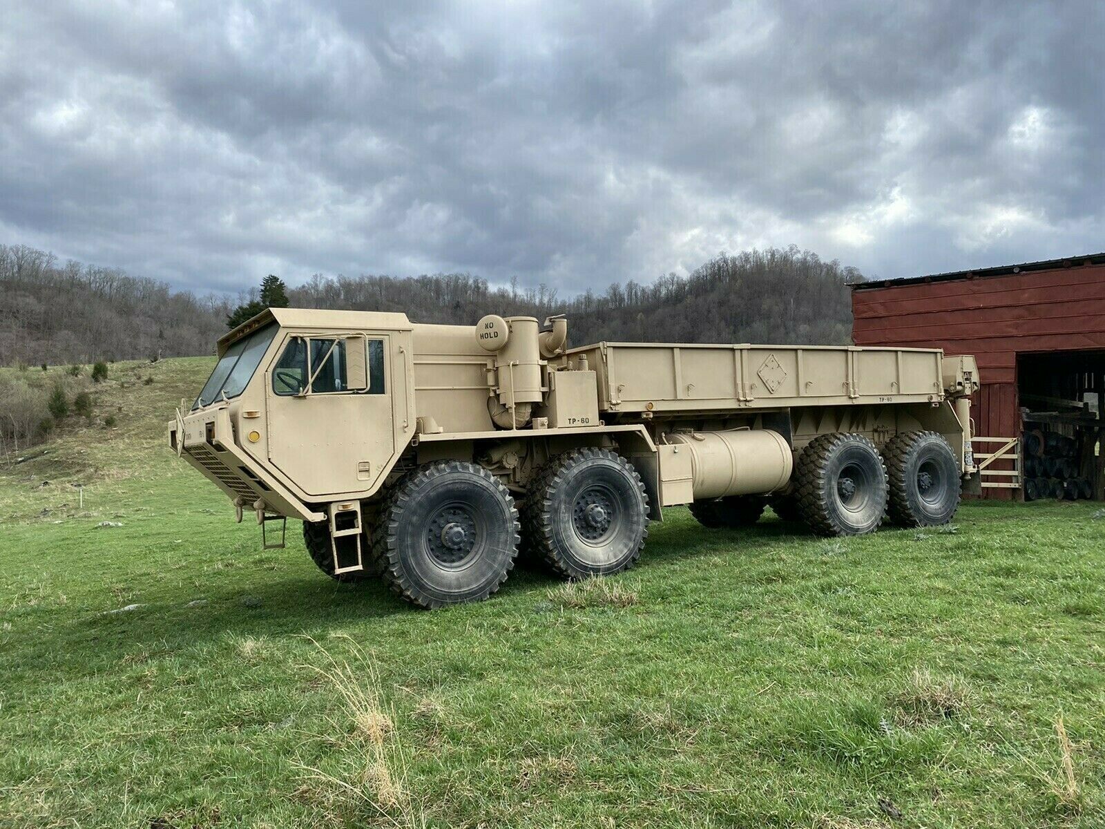 1989 Oshkosh M977 Hemtt Truck military [Grove Crane equipped
