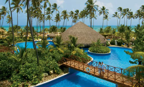 Private transportation vehicle from Punta Cana Airport to Dreams Punta Cana Resort & Spa