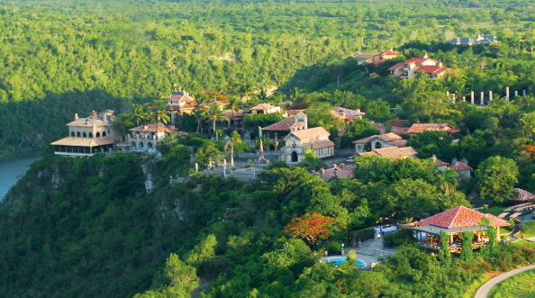 Transportation from Punta Cana Airport to Casa de Campo Resort and Villas
