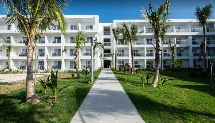 Transporte del Aeropuerto de Punta Cana a Hotel Riu Republica