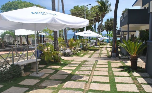 Room facade and exterior view at Hotel y Villas Salamar in Boca Chica
