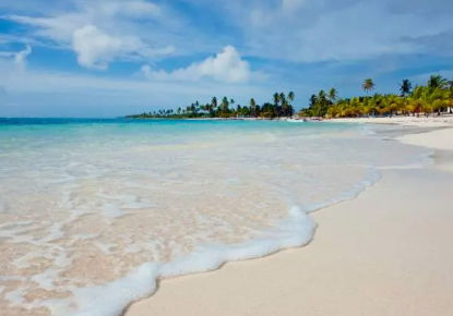 Isla Saona aguas cristalinas y playas sin sargazo en Republica Dominicana